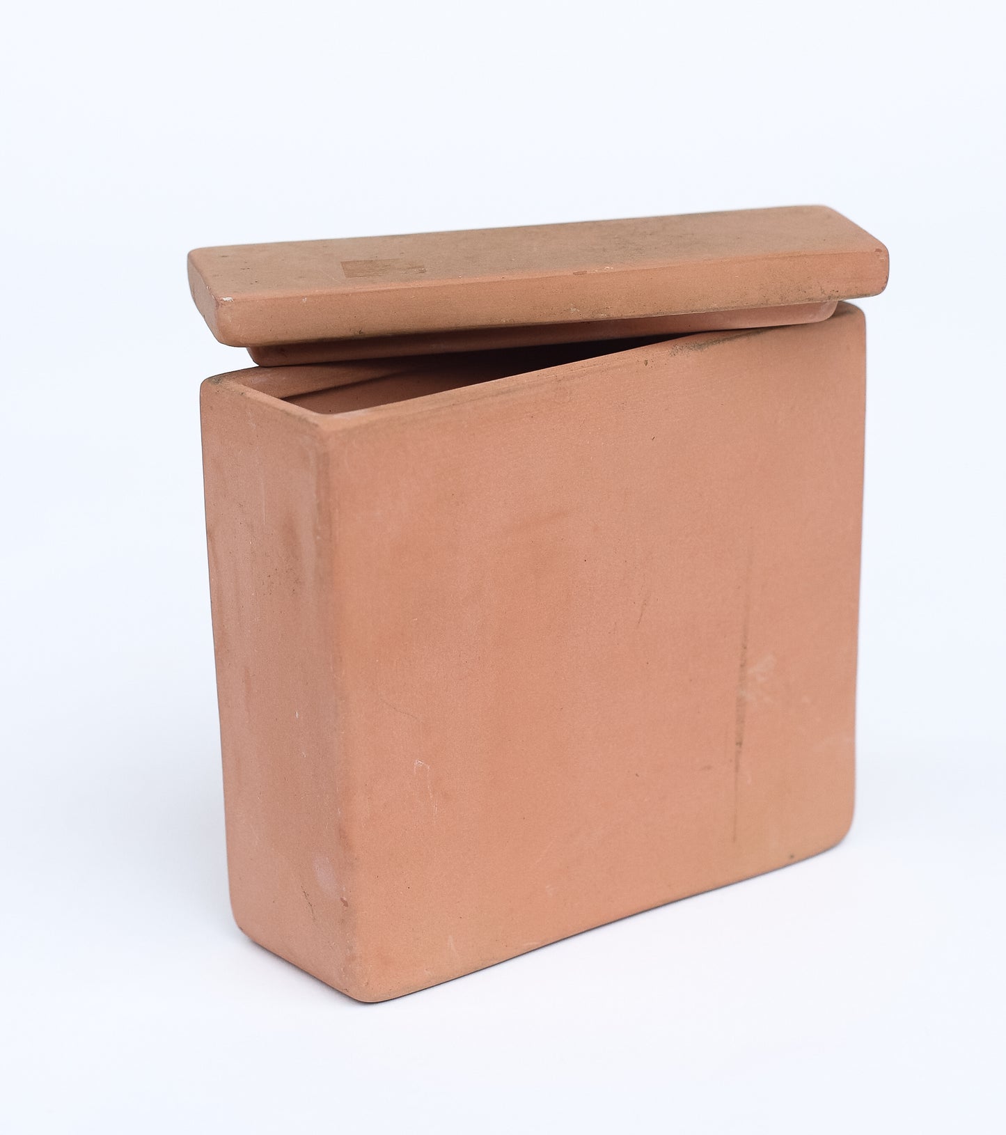 Terra Cotta Pot with Lid